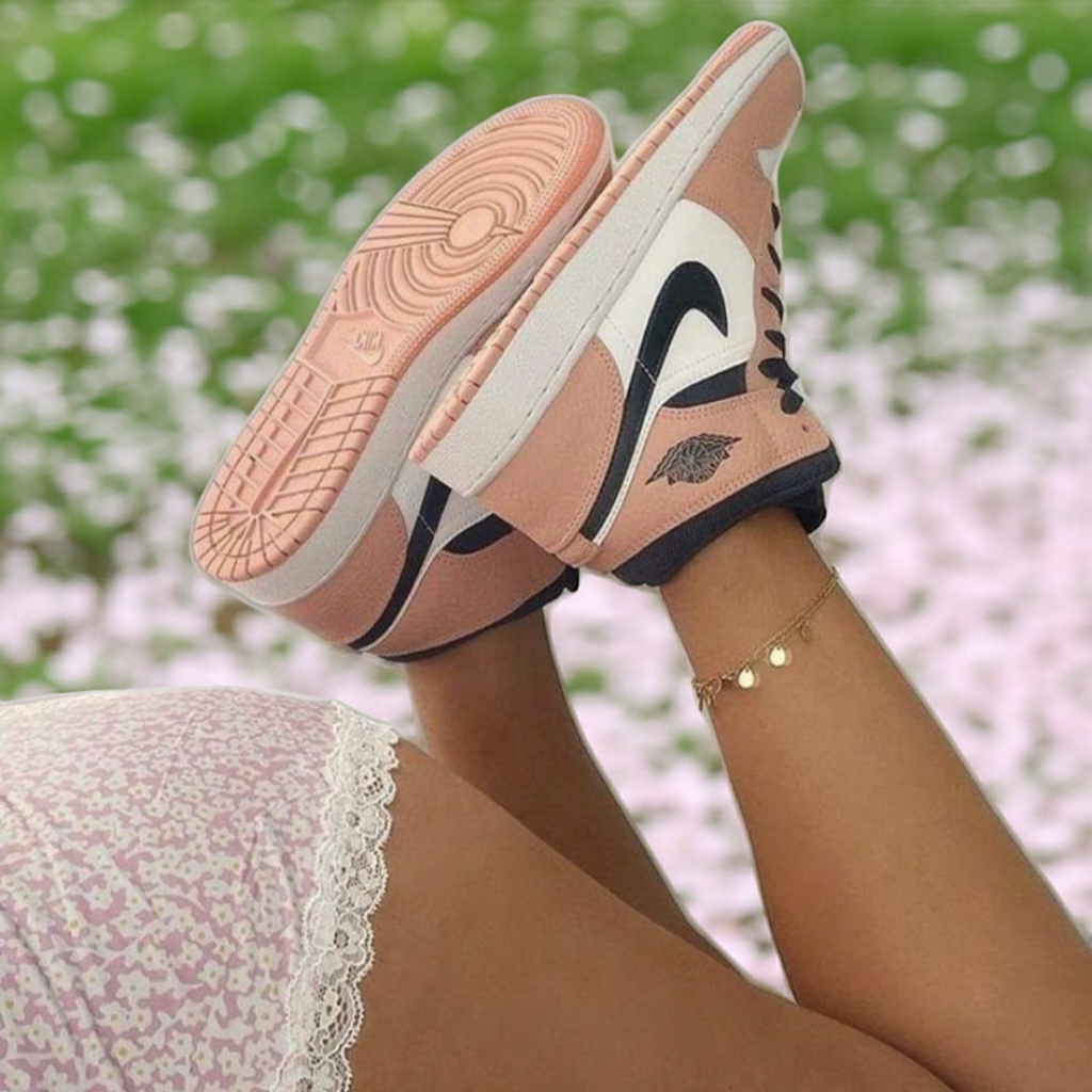 Air Jordan 1 Mid GS 'Pink Quartz' – White/Black/Pink