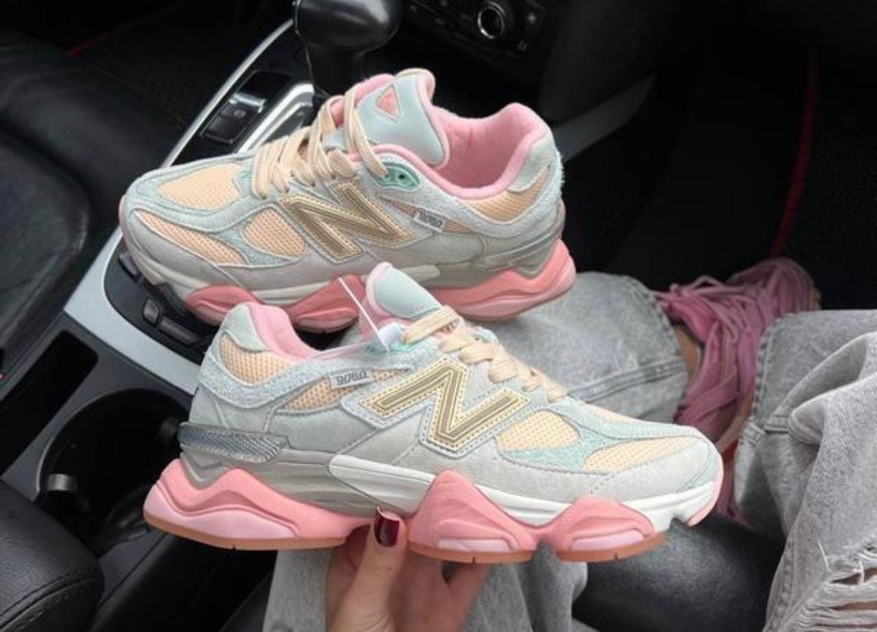 New Balance 9060 – Sea Salt / Pink / Ice Blue