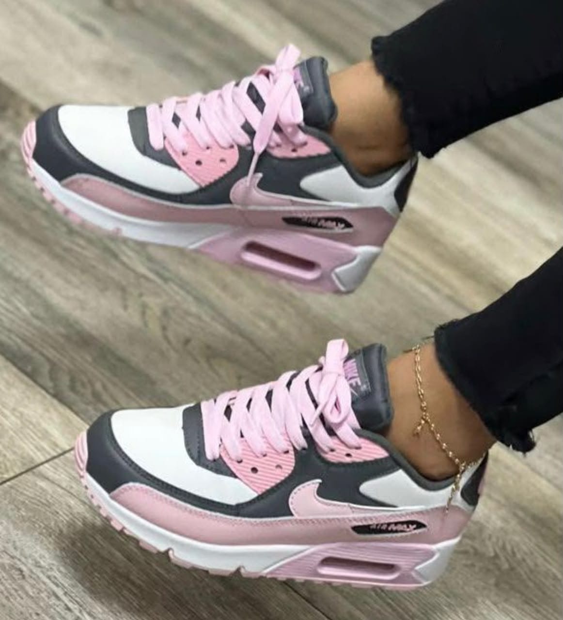 Nike Air Max Excee – White/Black/Pink