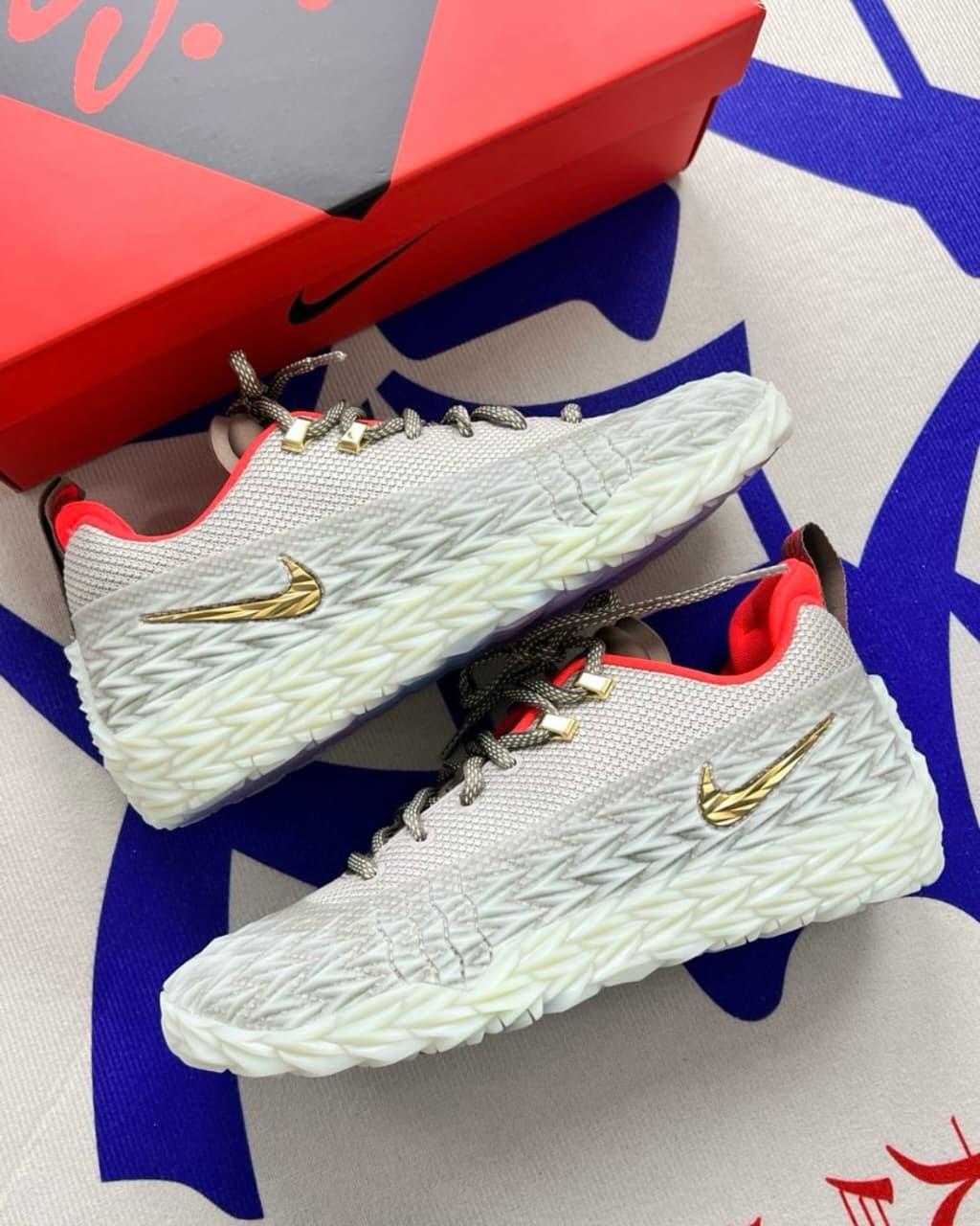 Nike S.T. Charge 'Cade Cunningham PE' – College Grey/Metallic Gold-Crimson