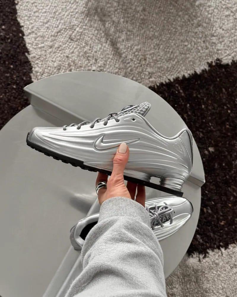 Nike Women's Shox Z 'Metallic Silver' – Silver/Black
