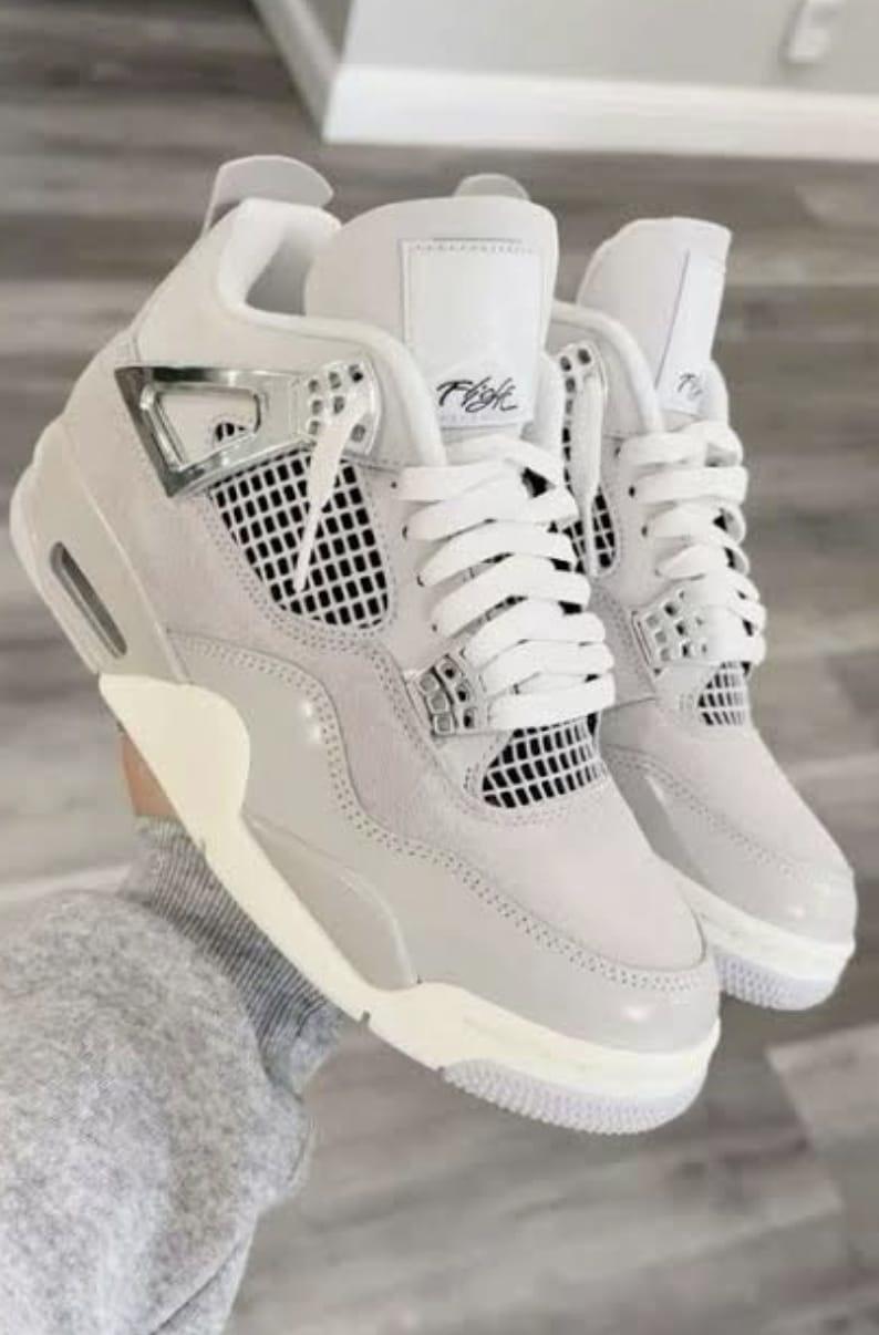 Air Jordan 4 Retro Women's 'Frozen Moments' – Light Iron Ore/Chrome