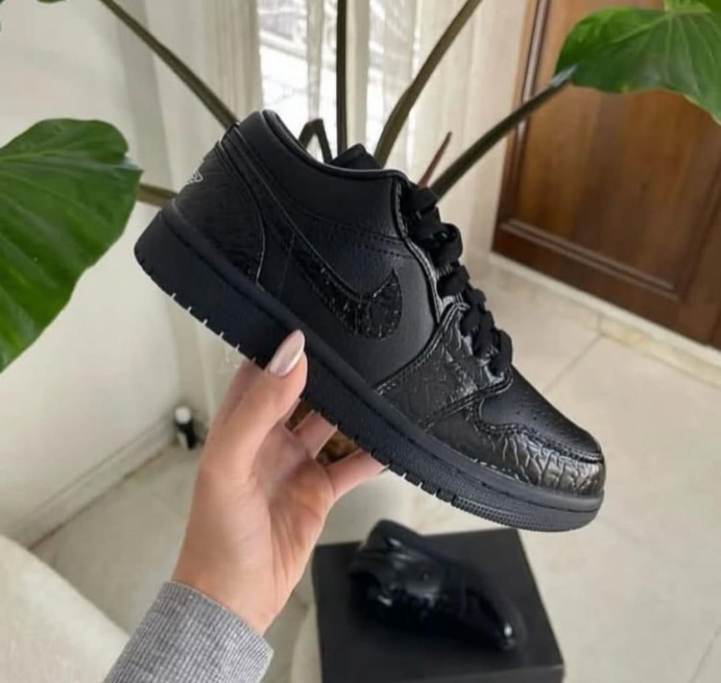Air Jordan 1 Low SE Women's 'Black Croc' – Triple Black Patent