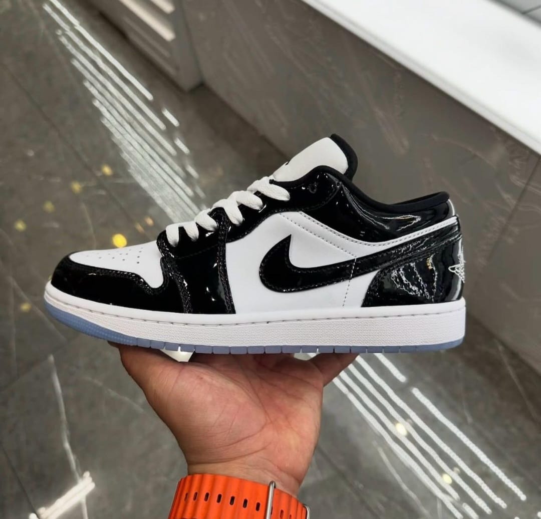 Air Jordan 1 Low SE 'Concord' – Black/White/Ice Blue