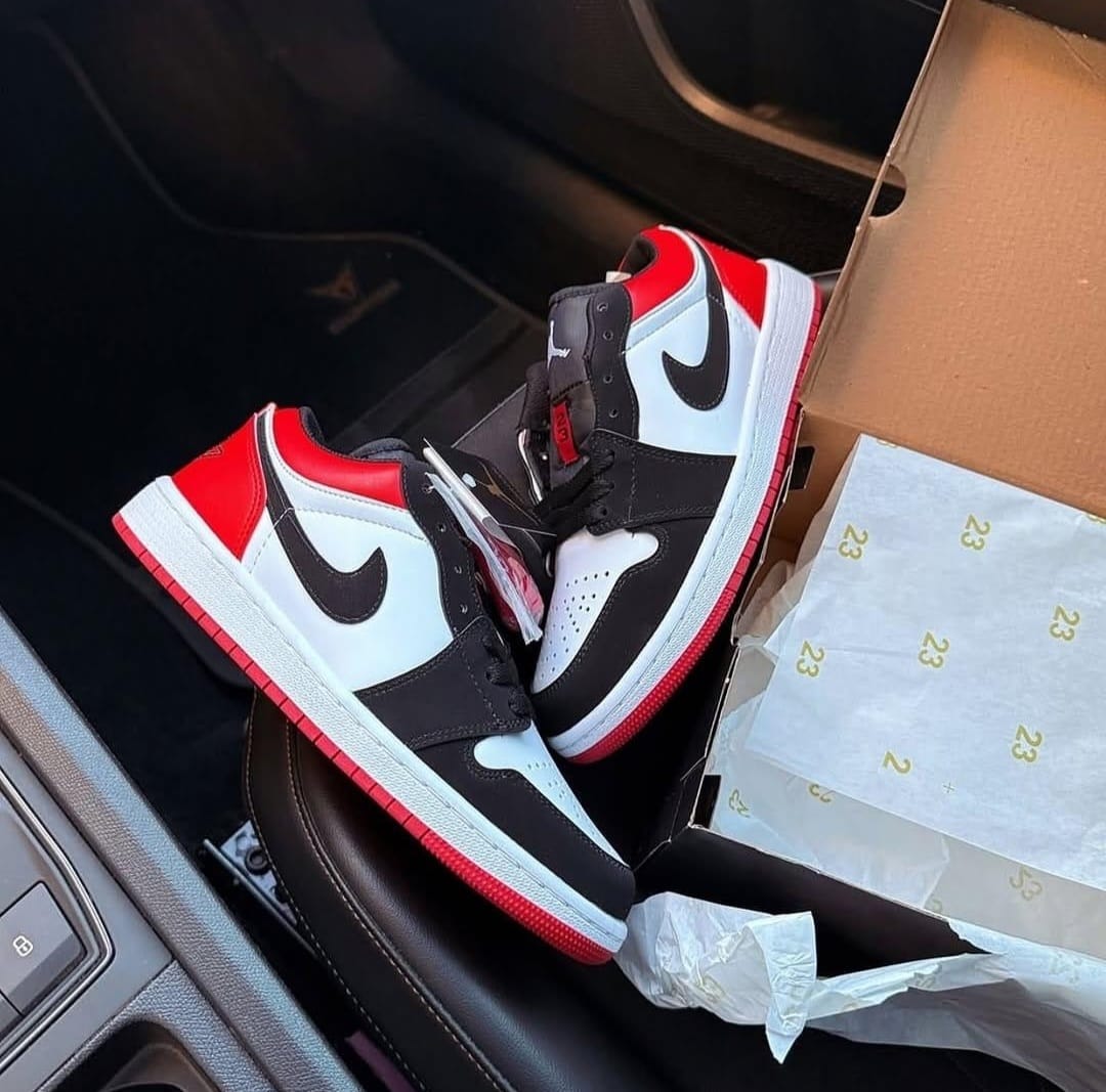 Air Jordan 1 Retro Low OG 'Black Toe' (2023) – White/Black/Varsity Red