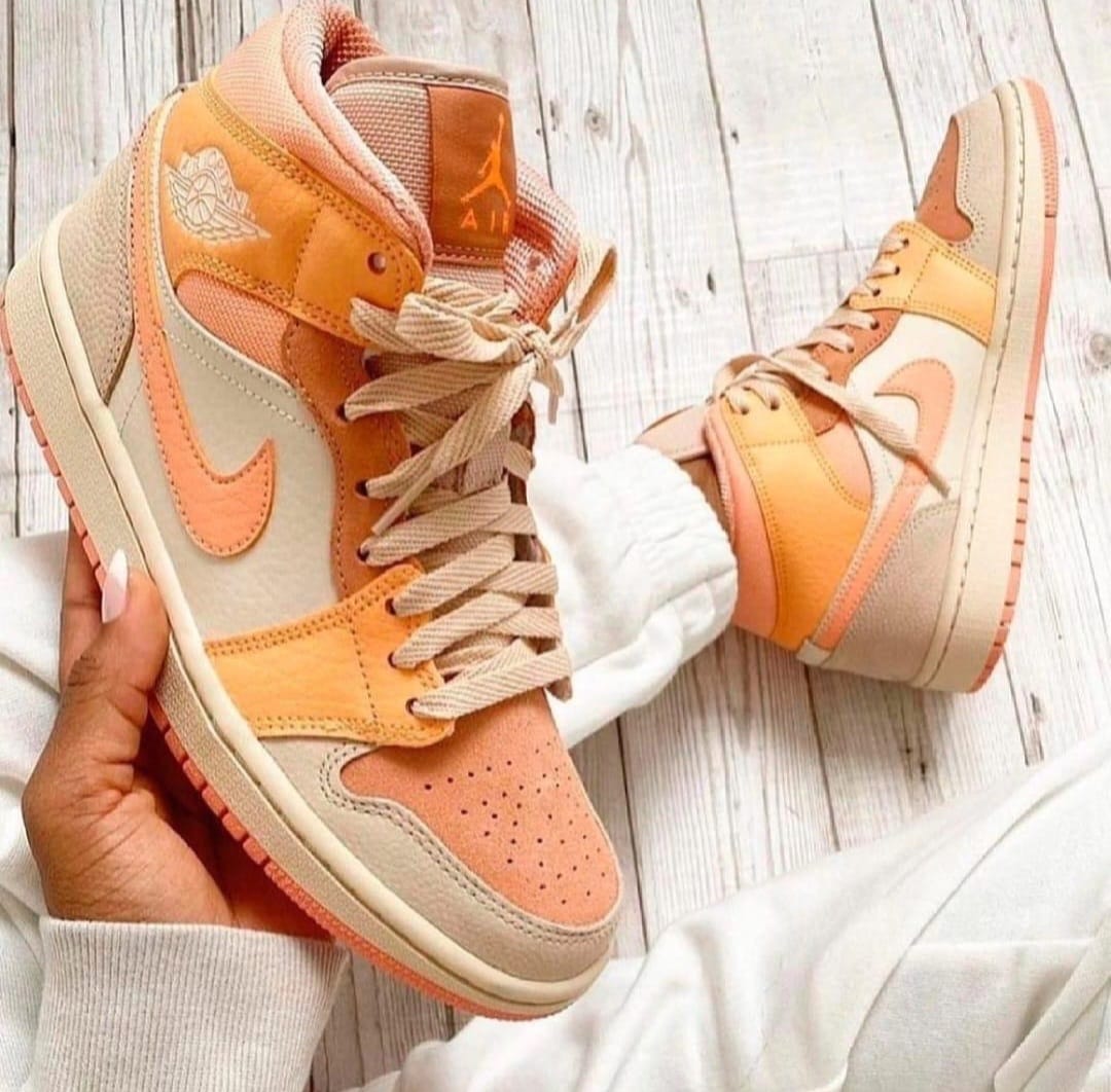 Air Jordan 1 Mid SE Women's 'Apricot Orange' – Suede/Leather Pastel