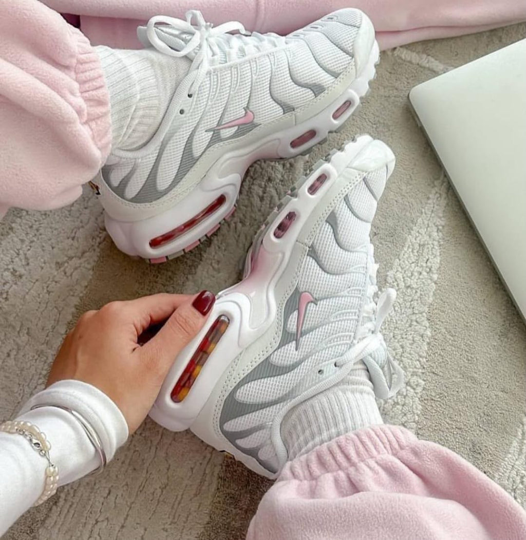 Nike Women's Air Max Plus TN 'Pink Rise' – Summit White/Metallic Silver