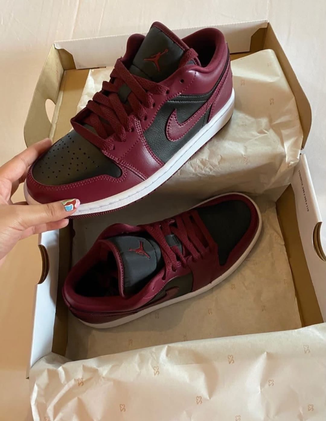 Jordan 1 Low Women's 'Dark Beetroot' – Dark Beetroot/Black