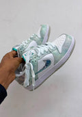 Nike SB Dunk Low 'Year of the Dragon: Steam Puppet' – Seafoam Green/White